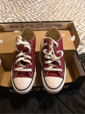 Converse women’s Low Top Canvas Sneakers - Maroon with White